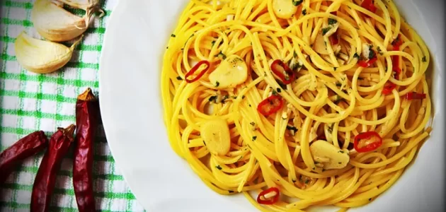 spaghetti-aglio-1024x682